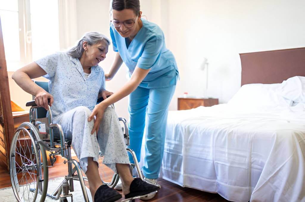 How to Recognize When an Elderly Needs Home Health Care?